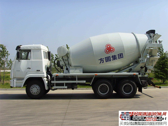 方圓攪拌運(yùn)輸車 整機(jī)圖集 (2)